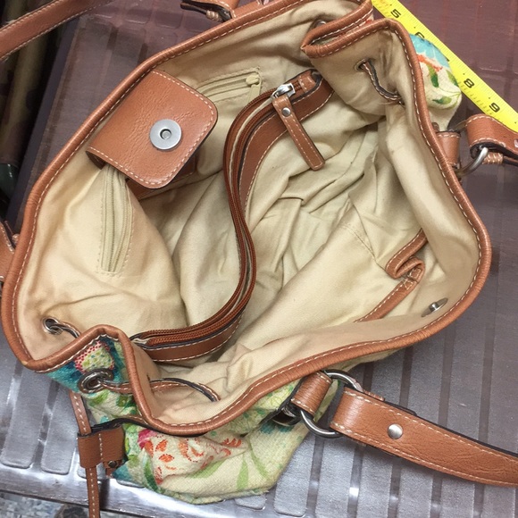 12x7x5” Fossil shoulder bag - Picture 5 of 8